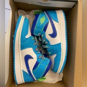 Air Jordan 1 Mid SE GS 'Sprite'